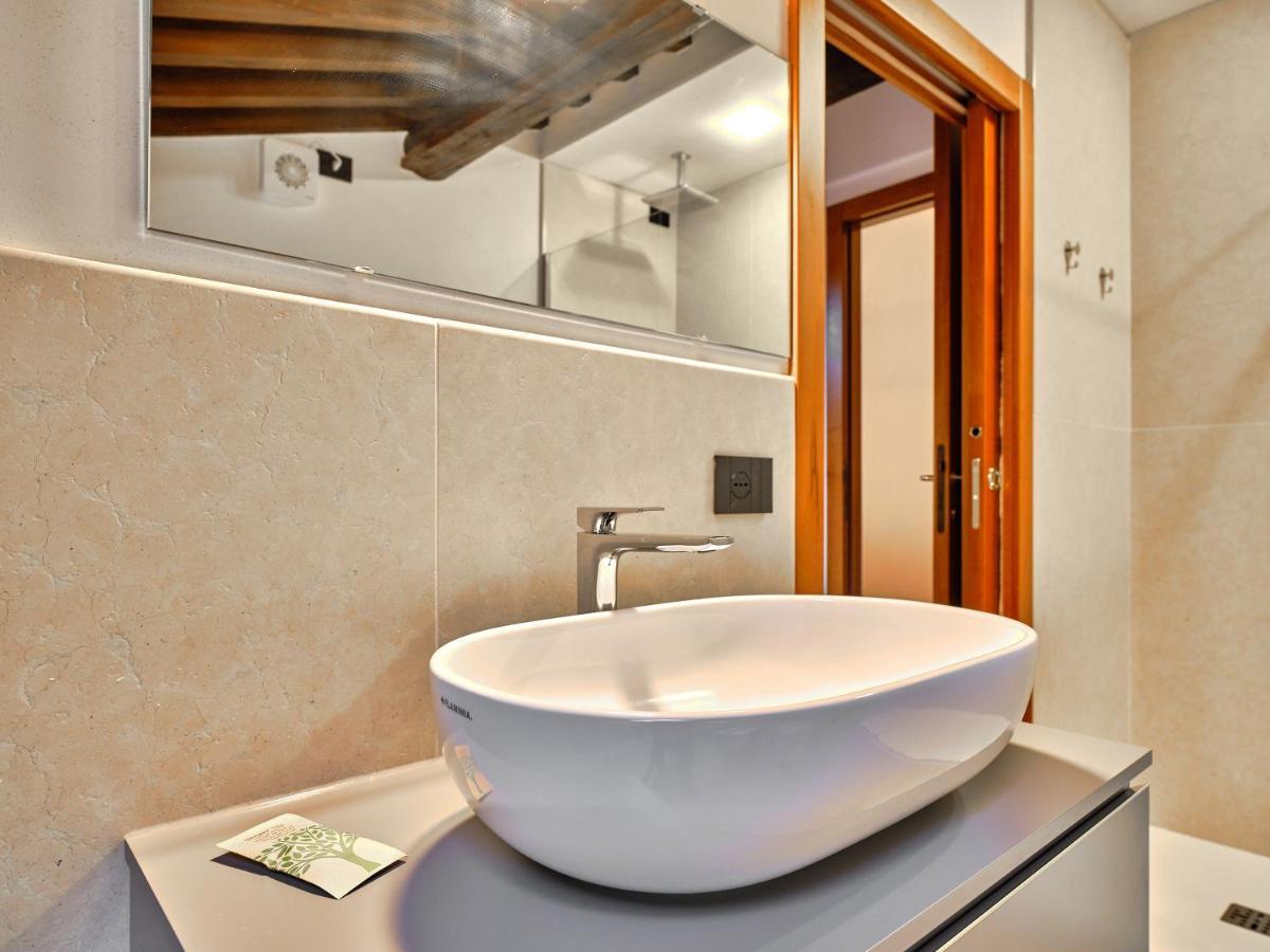 Apartmentsarena - Residenza Degli Scaligeri - Piazza Erbe Verona Exteriér fotografie