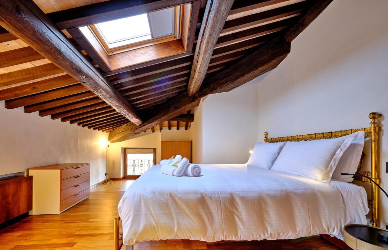 Apartmentsarena - Residenza Degli Scaligeri - Piazza Erbe Verona Exteriér fotografie