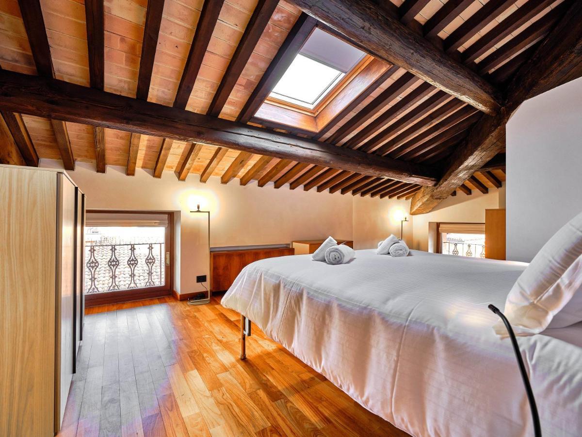 Apartmentsarena - Residenza Degli Scaligeri - Piazza Erbe Verona Exteriér fotografie