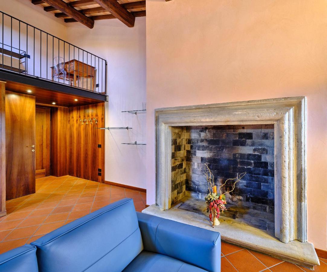 Apartmentsarena - Residenza Degli Scaligeri - Piazza Erbe Verona Exteriér fotografie